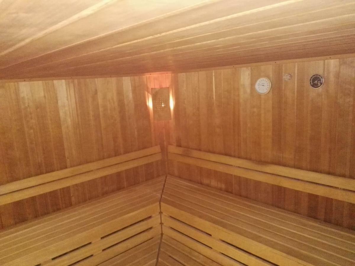 Апартаменты Sonnenstube Mit Balkon, Kuechenzeile, Parkplatz, Sauna - Ruhige Lage Мёнезе Экстерьер фото